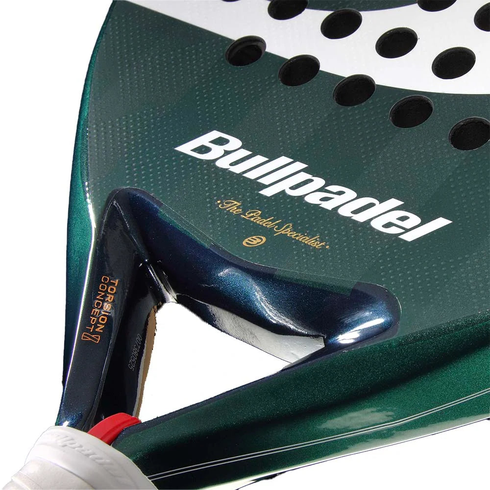 2026 Bullpadel Icon padel racket - close-up of the throat and frame edge