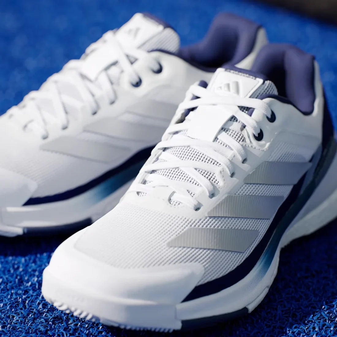 Adidas Crazyquick Boost men's padel shoes (White/Dark Blue) - close-up of the laces and silver stripes