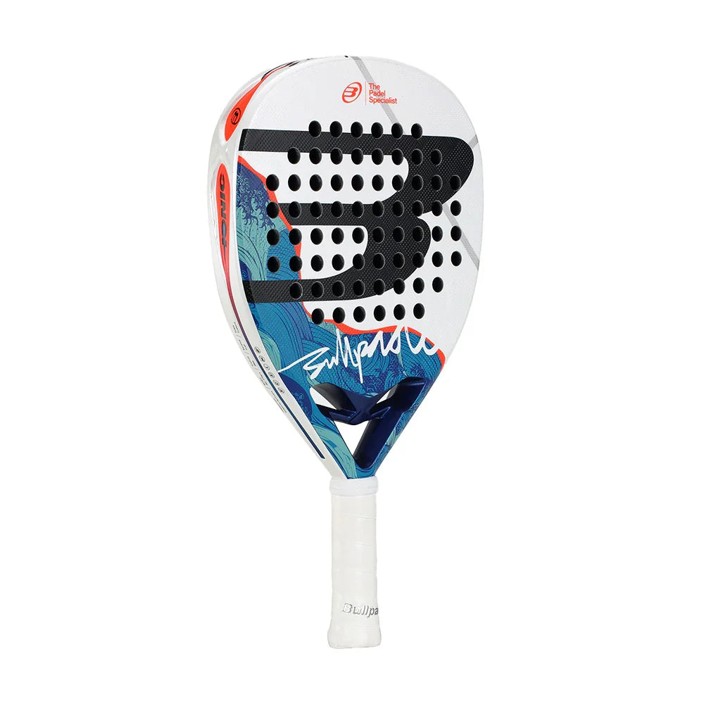 Bullpadel Ionic Power padel racket - angled view