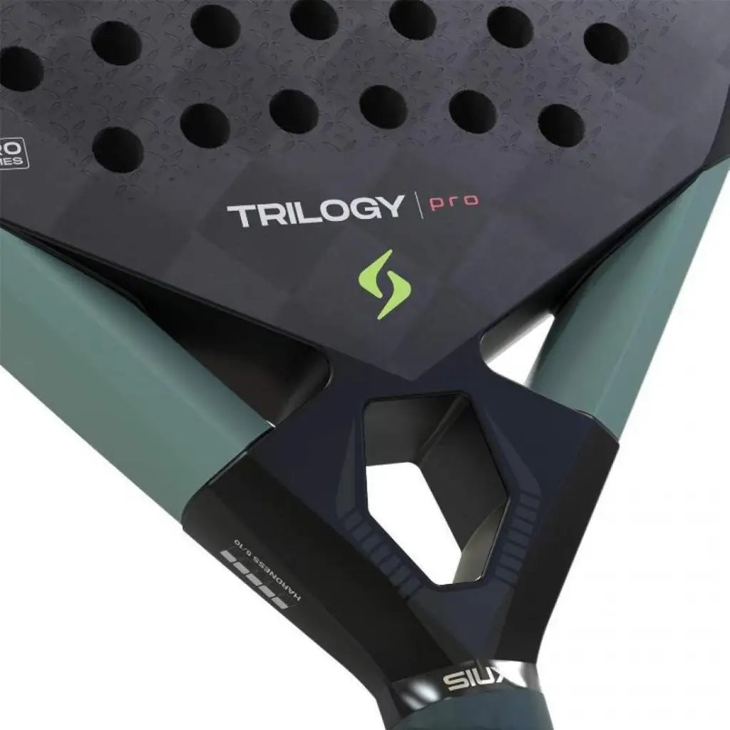 Siux Trilogy Pro Noir Fog padel racket - heart detail